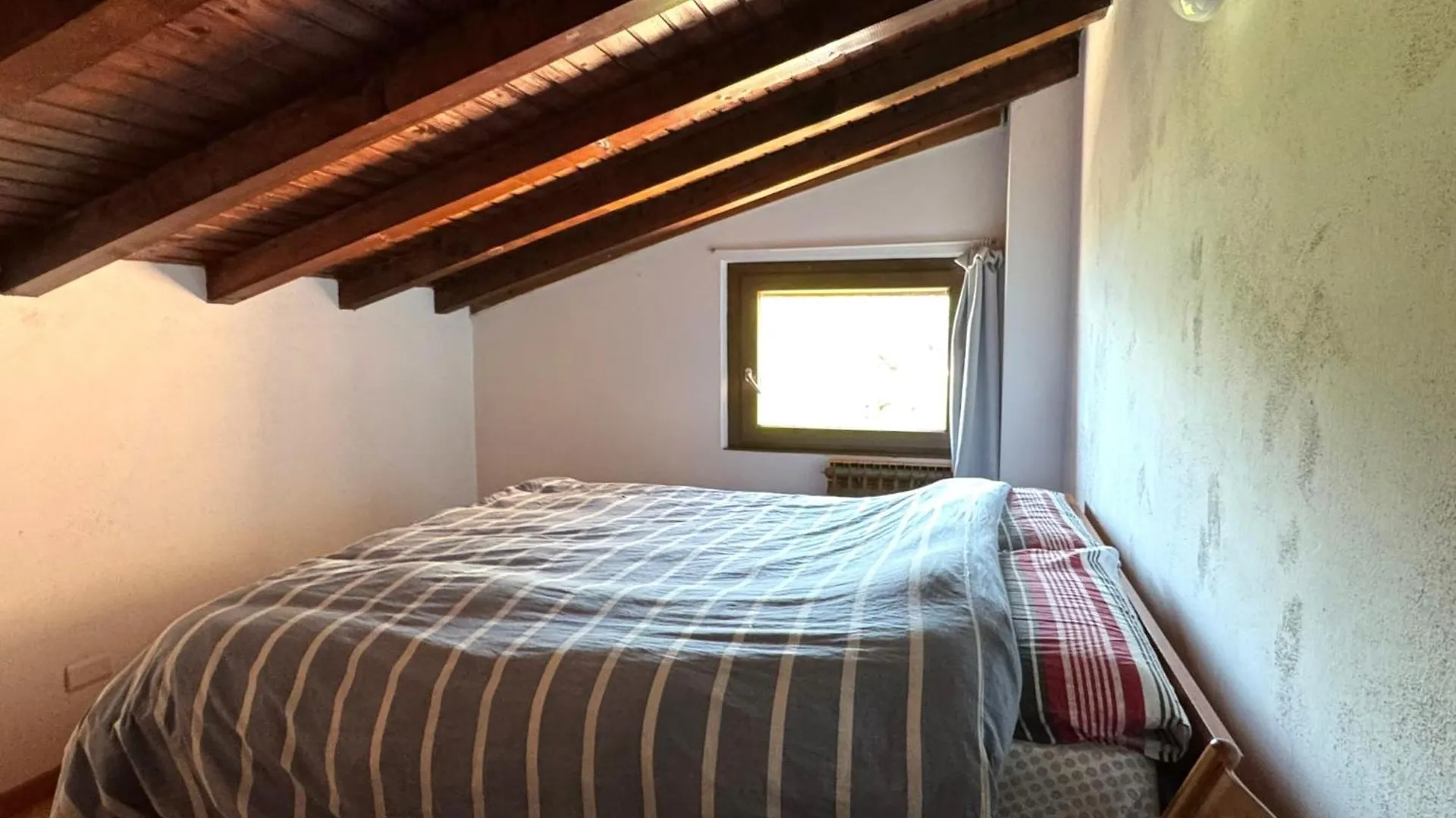 The Music Of The Lake - Lake Front With Three Bedrooms Dongo Apartamento